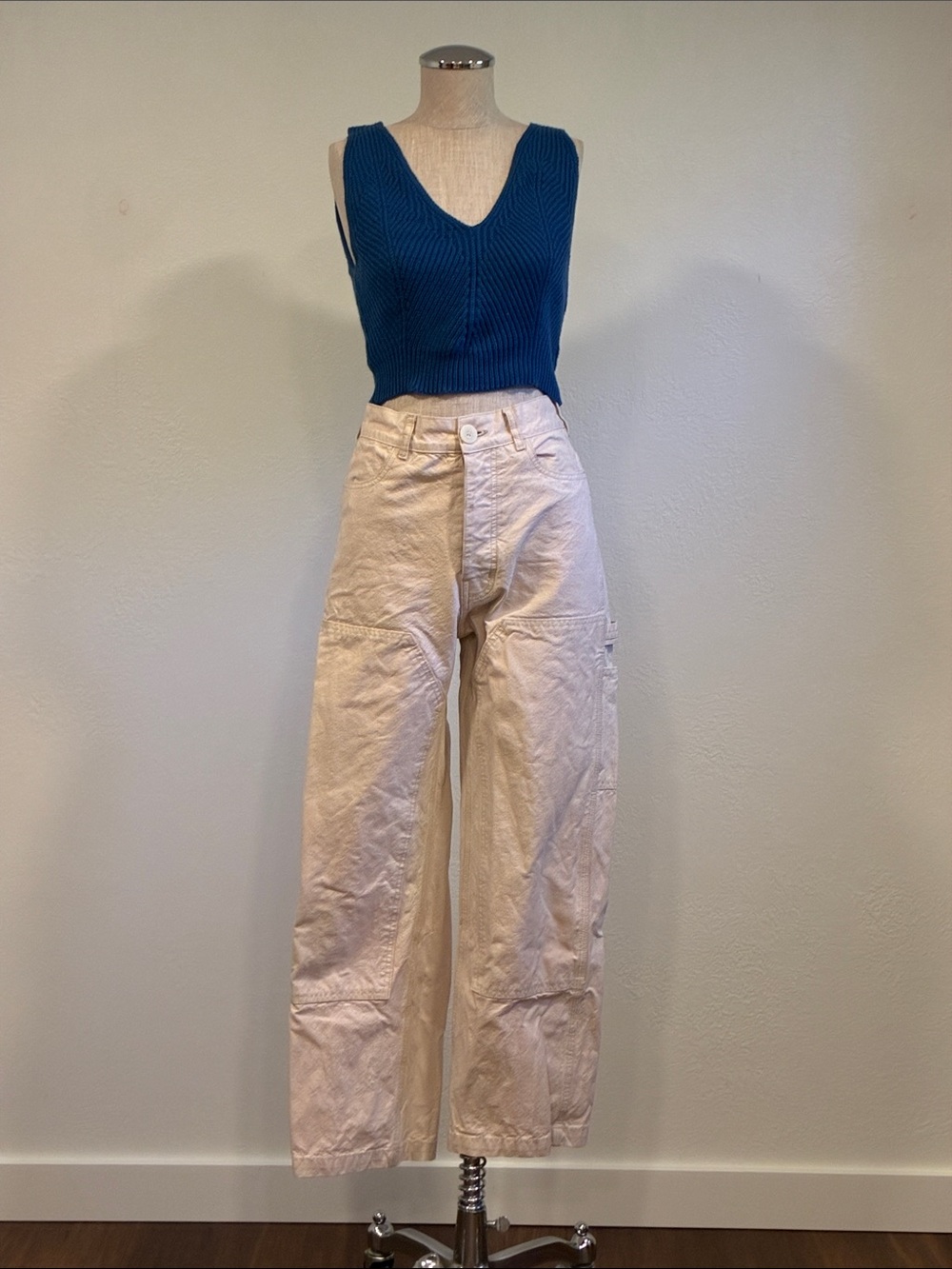 Eve Gravel Blue Ribbed V-Neck Tank Top Crop Top